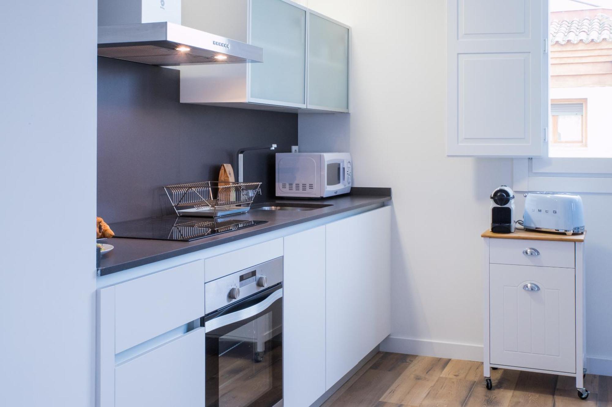 Apartamentos Almada Zaragoza Exteriör bild