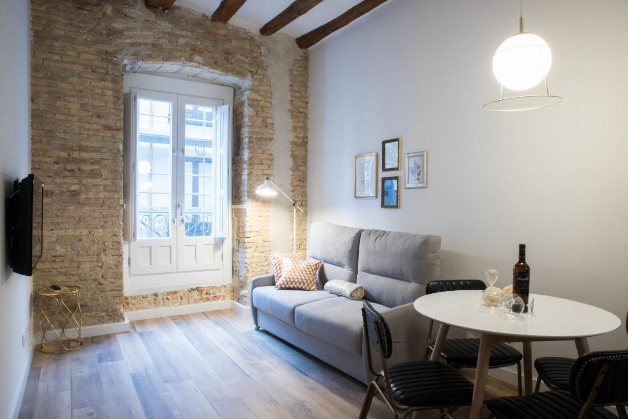 Apartamentos Almada Zaragoza Exteriör bild